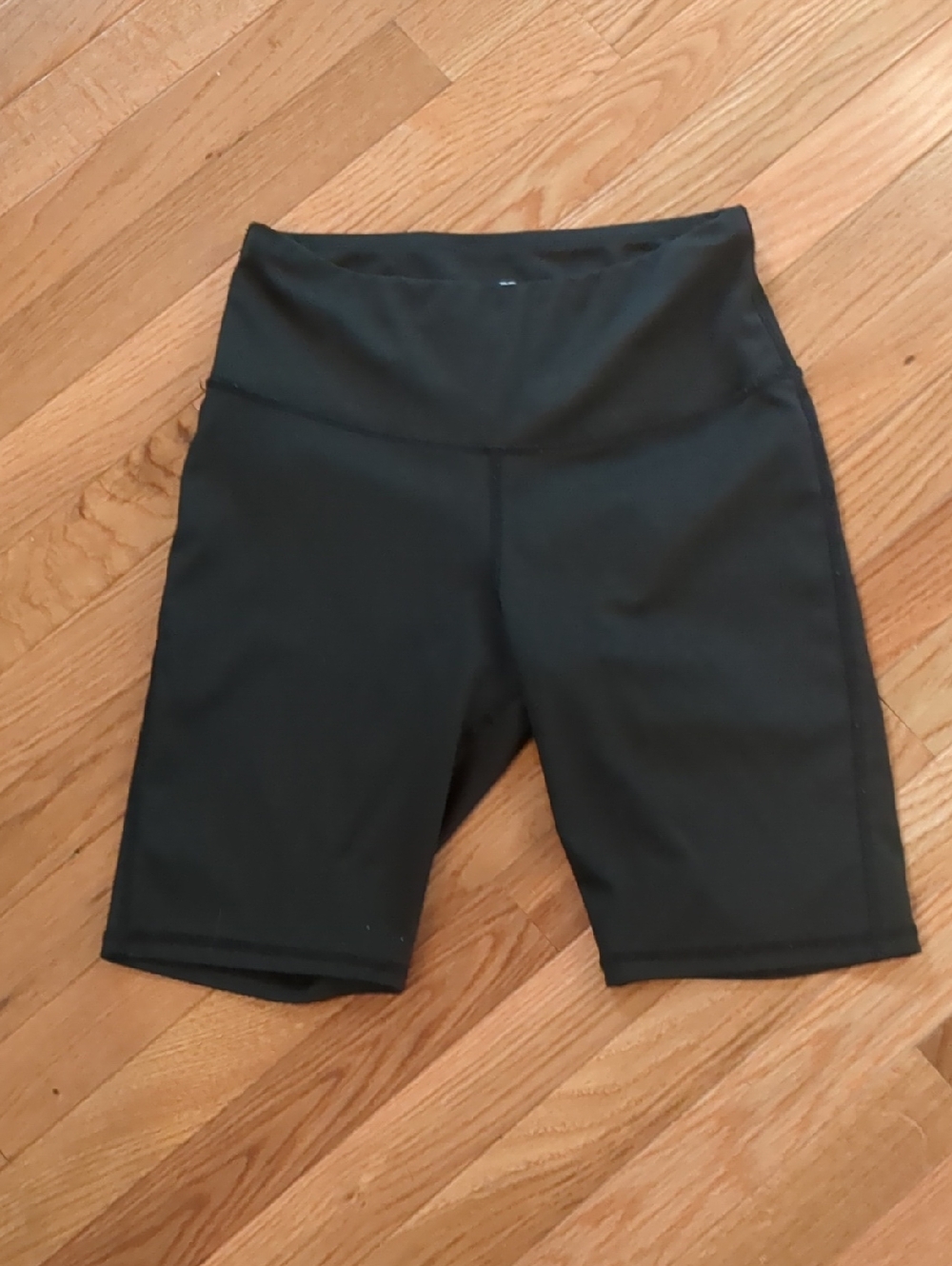 Daisy Fuentes Black High-Rise Bike Or Running Shorts